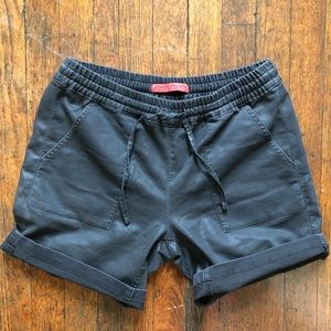 Waxed cotton drawstring shorts